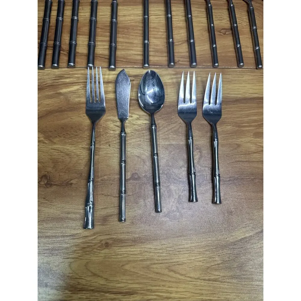 Stanley Roberts Tiburon Round Bamboo Handle Stainless Flatware 17 Pc Set
